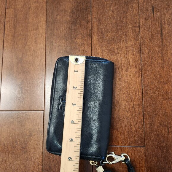 Tory Burch black leather wristlet - Picture 3 of 9